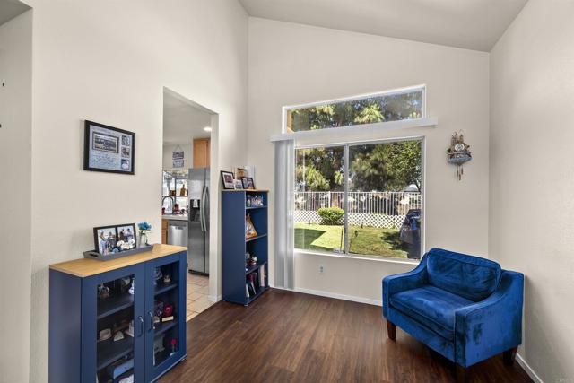 845 RIDGEWATER DR, Chula Vista CA: https://media.crmls.org/mediaz/9c806ffc-7cda-4816-af56-3841ba8092f3.jpg
