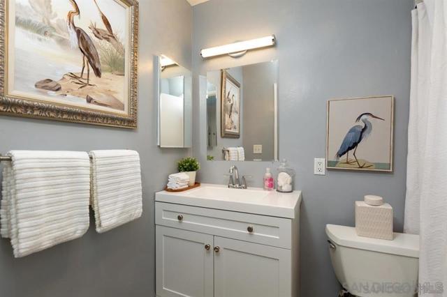 4800 Williamsburg Lane, La Mesa CA: https://media.crmls.org/mediaz/9c80b11d-3db5-421f-90e4-051a6e5b59d2.jpg