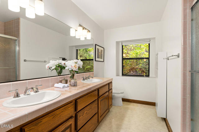 Detail Gallery Image 23 of 27 For 23 Hidden Valley Rd, Monrovia,  CA 91016 - 3 Beds | 2/1 Baths