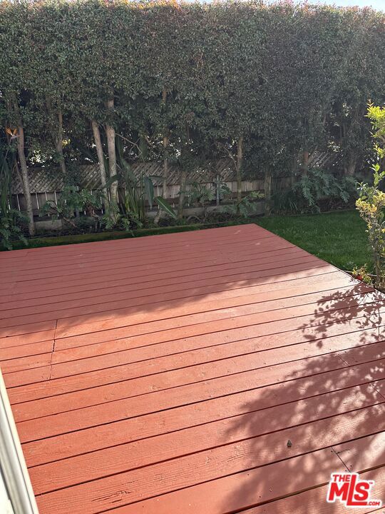 3013 Colorado Avenue, Santa Monica CA: https://media.crmls.org/mediaz/9c81394b-a6a4-4c4d-8da3-f932665e85b3.jpg