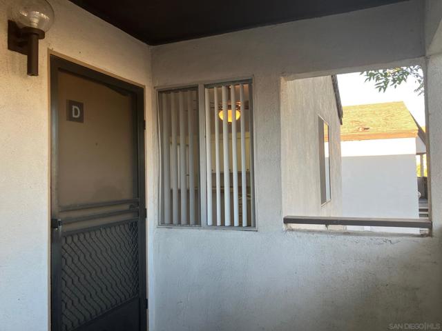 1361 Caminito Gabaldon, San Diego CA: https://media.crmls.org/mediaz/9c8290a2-4834-480a-8837-55a1872db7e4.jpg