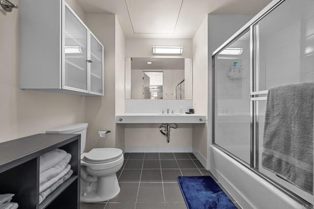 Image 19 of 24 For 350 Ash Street 1001