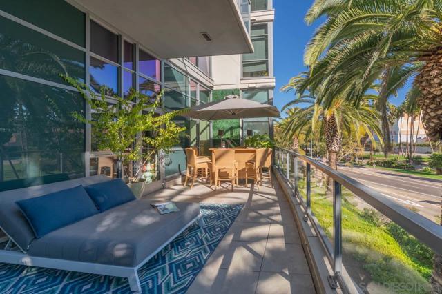 1441 9Th Ave, San Diego CA: https://media.crmls.org/mediaz/9c83fec6-c2eb-4c96-b078-67343c3b2b85.jpg