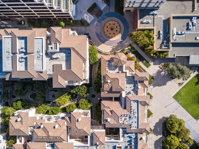 20488 Stevens Creek Boulevard, Cupertino CA: https://media.crmls.org/mediaz/9c840258-a111-4e62-b2fa-c4c8eb09ef5f.jpg