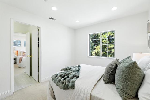 1140 Pointe Hope, San Jose CA: https://media.crmls.org/mediaz/9c85ec59-cd13-412f-8445-2a66c771c249.jpg
