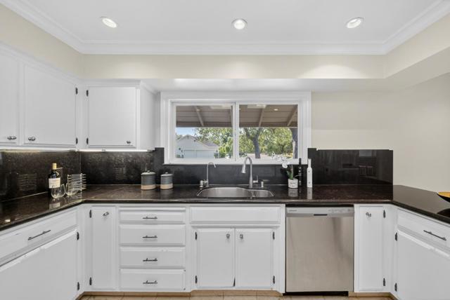 13010 Glen Brae Drive, Saratoga CA: https://media.crmls.org/mediaz/9c867c6a-8878-41a9-a50e-85d46e2f2fb5.jpg