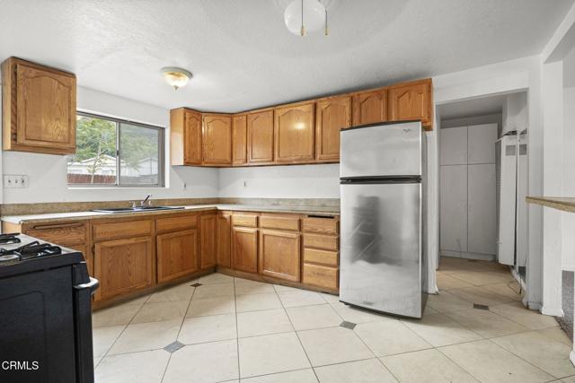 8590 N Ventura Avenue, Ventura CA: https://media.crmls.org/mediaz/9c869551-983d-487a-8455-1dc79013455e.jpg