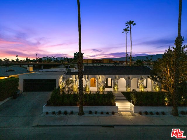 80100 Vista Grande, La Quinta CA: https://media.crmls.org/mediaz/9c86c954-173b-486c-b10d-a748ee6c3a2b.jpg