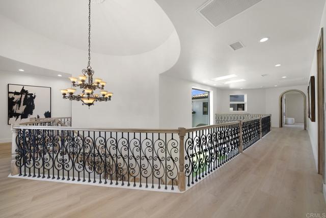 Image 38 of 72 For 711 Country Club Ln