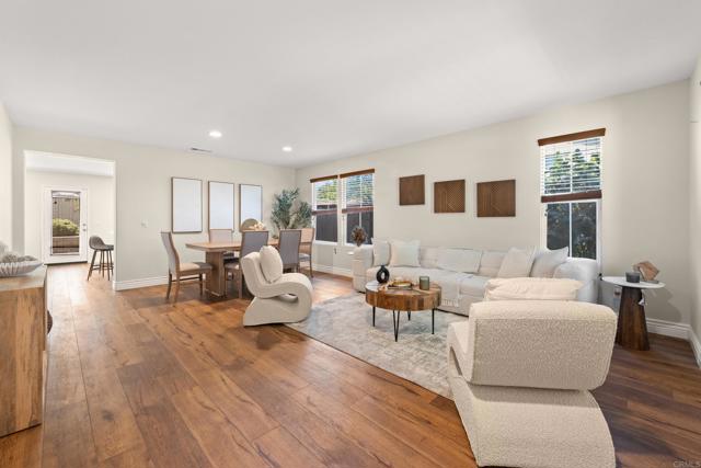 359 Franciscan Way, Oceanside CA: https://media.crmls.org/mediaz/9c87d7fb-ec18-4498-b145-7f9946156045.jpg