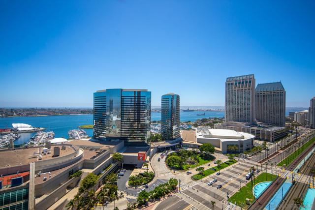 100 Harbor Dr, San Diego CA: https://media.crmls.org/mediaz/9c88691b-5afe-4aee-8b5f-2d155f5f5e14.jpg