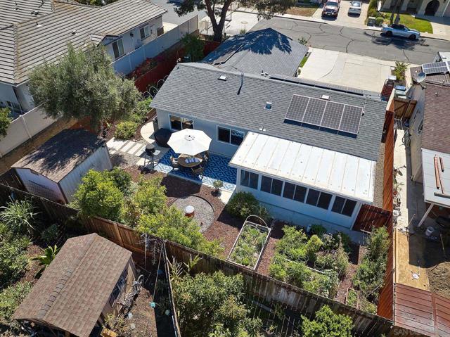 12835 Reo Real Dr, Poway CA: https://media.crmls.org/mediaz/9c8a3a58-e00d-40a0-83e2-b9e43775c57c.jpg