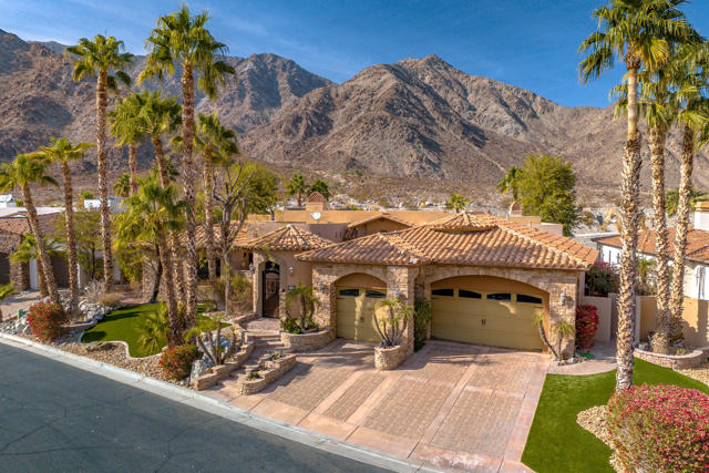 77170 Casa Del Sol, La Quinta CA: https://media.crmls.org/mediaz/9c8ab554-5a70-4371-805e-0f71544e0d9d.jpg