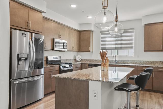 Detail Gallery Image 13 of 57 For 5261 Beachfront Cove St #174,  San Diego,  CA 92154 - 4 Beds | 3/1 Baths