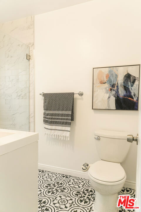 1929 Tamarind Avenue, Los Angeles CA: https://media.crmls.org/mediaz/9c8d87cc-8dd6-4711-adbc-91988e5a8d73.jpg
