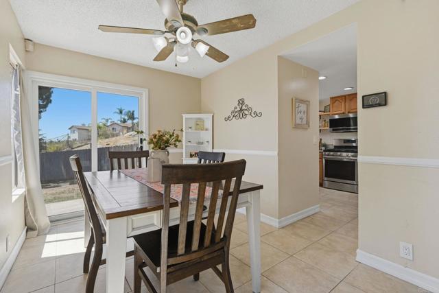 1851 Normandy Gln, Escondido, CA 92027 photo 12