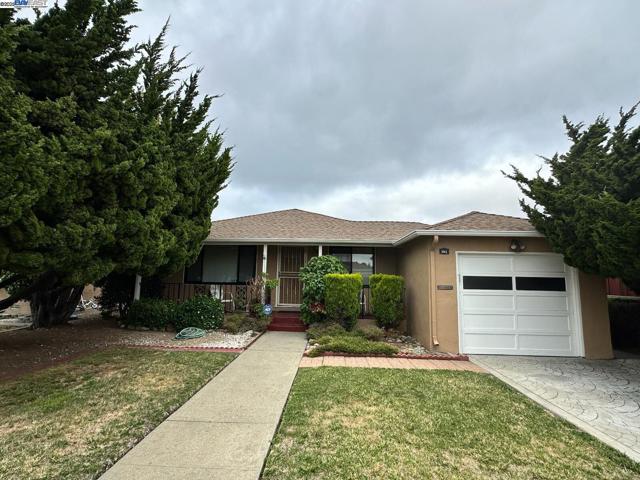 563 Doane St, San Lorenzo CA: https://media.crmls.org/mediaz/9c8eb54c-3a50-4d66-86a8-2f90f723da41.jpg