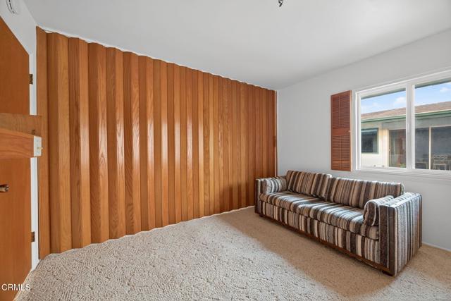 640 Fernwood Drive, Oxnard CA: https://media.crmls.org/mediaz/9c8ebba7-eedc-4357-8f64-4ba47978d240.jpg