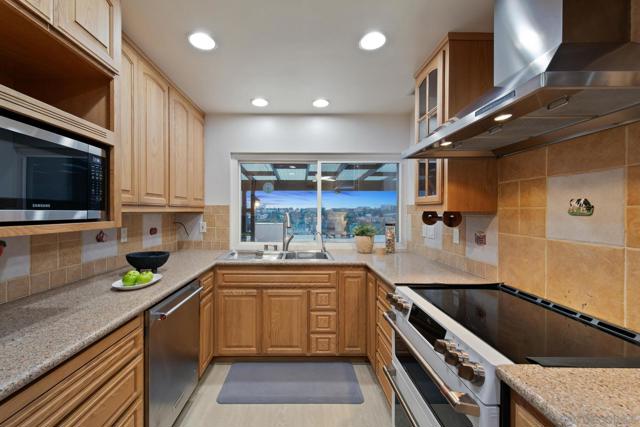 6667 Edmonton Ave, San Diego CA: https://media.crmls.org/mediaz/9c901436-b753-4a8a-bb00-05ab3e91e501.jpg