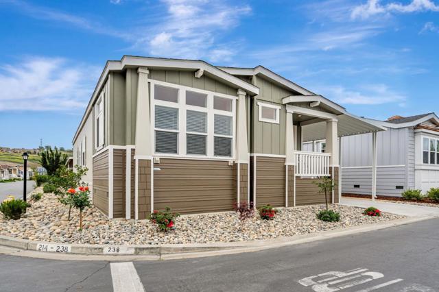 238 Chateau La Salle Drive, San Jose CA: https://media.crmls.org/mediaz/9c905eca-f2c8-4061-9629-348b306397bd.jpg