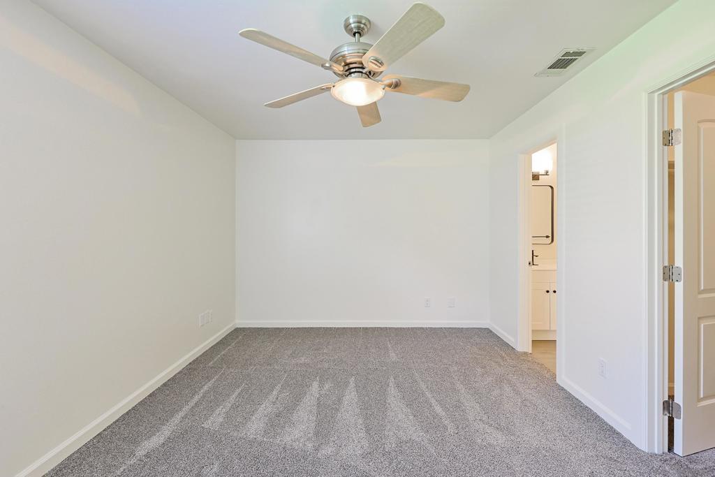 MLS #250032603SD image #25