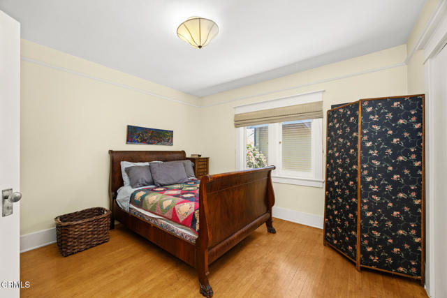 1712 Lyndon Street, South Pasadena CA: https://media.crmls.org/mediaz/9c91faac-cbc0-4a5d-b16a-1f6a527dfacd.jpg