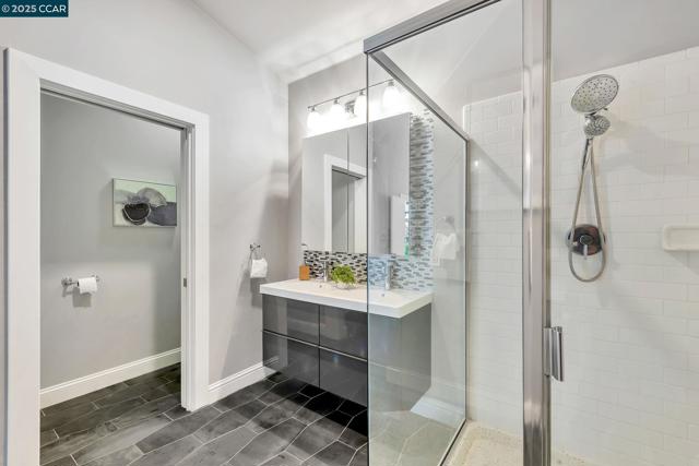 1231 Pine St, Oakland CA: https://media.crmls.org/mediaz/9c923a21-0b3b-493c-a1ad-b765071d4c8a.jpg