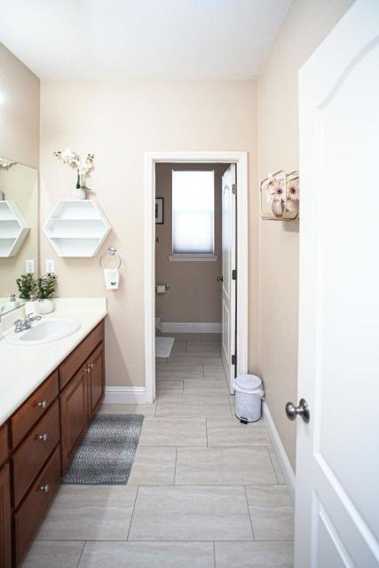2628 Acapulco Way, Modesto CA: https://media.crmls.org/mediaz/9c92df79-996e-4068-8497-c630be65c938.jpg