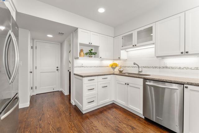 40654 WOLCOTT PLACE, Fremont CA: https://media.crmls.org/mediaz/9c9308fe-2e83-42bd-bdef-b5a998f0ae46.jpg