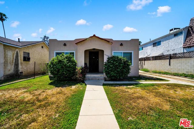 5821 HAZELTINE Avenue photo 2