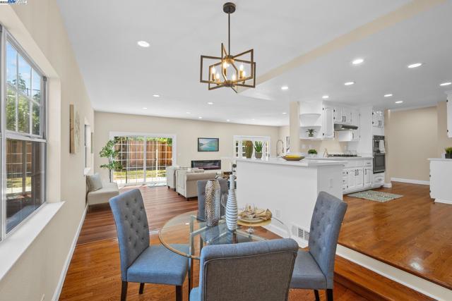 2316 Tulip Rd, San Jose CA: https://media.crmls.org/mediaz/9c936b7a-4cac-4097-8e27-8d7faccdc811.jpg