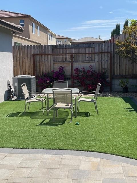 2001 Wildflower Drive, Hollister CA: https://media.crmls.org/mediaz/9c93cbf9-afa4-4e5d-a2f0-95ca8f95a65d.jpg