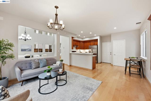 Image 13 of 55 For 15518 Harbor Way