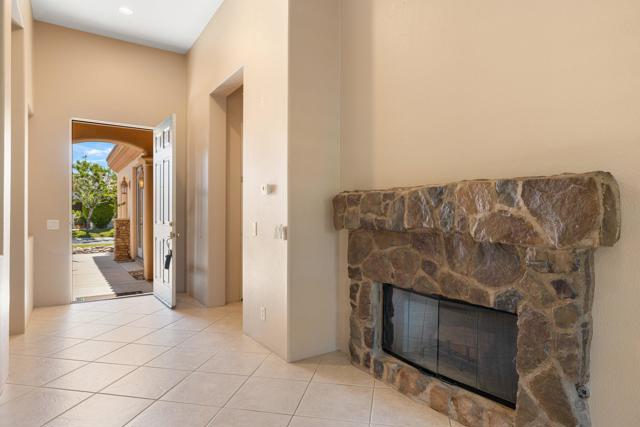 49595 Marne Court, La Quinta CA: https://media.crmls.org/mediaz/9c949691-2ce6-4fc2-bfe6-73e4dbf2f504.jpg