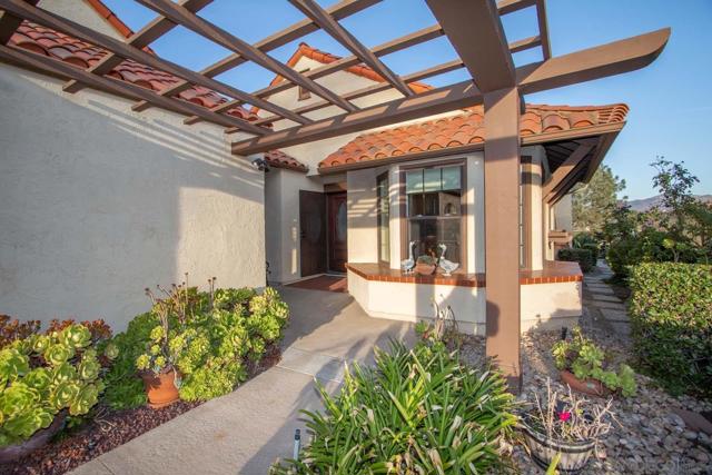 17489 Carnton Way, San Diego CA: https://media.crmls.org/mediaz/9c94b310-010d-4a94-bec3-74cec233773f.jpg