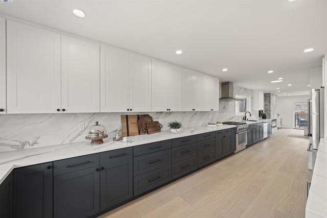 Image 4 of 51 For 4253 Mirador Dr