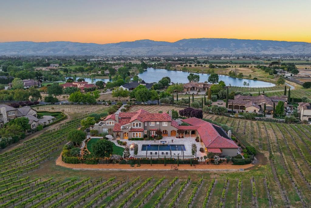 MLS #ML82004394 image #61