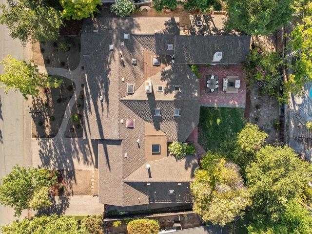 20345 Argonaut Drive, Saratoga CA: https://media.crmls.org/mediaz/9c960c0f-079a-45ec-93c0-d05a011b02aa.jpg