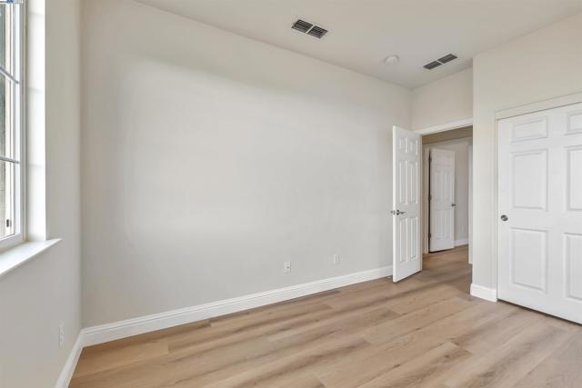 501 Carnaby Rd, Lathrop CA: https://media.crmls.org/mediaz/9c967e74-3af5-4f20-9a91-312a45ae6ce1.jpg