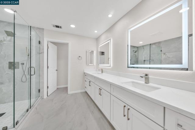 4020 Westminster Pl, Danville CA: https://media.crmls.org/mediaz/9c977a5a-e5ff-43df-a7ec-d0b74dfacdf0.jpg