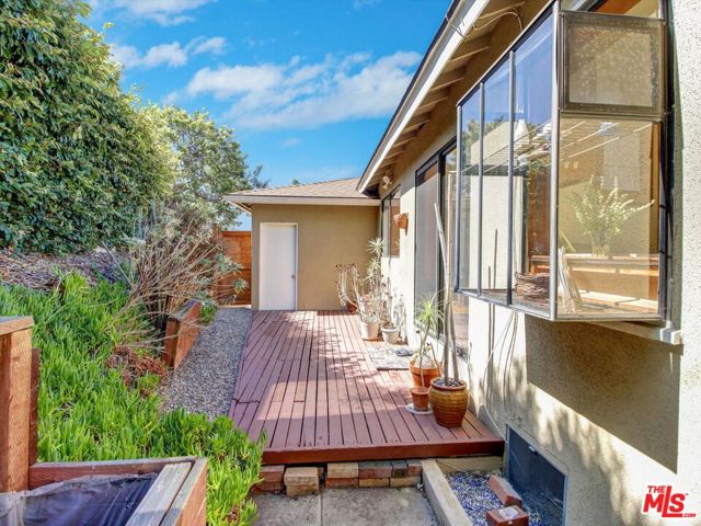 5720 El Rincon Way photo 34