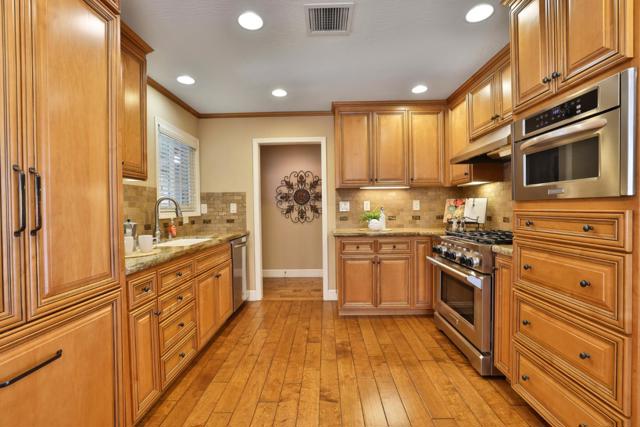 4780 Sutcliff Avenue, San Jose CA: https://media.crmls.org/mediaz/9c986808-5b61-4c37-b01b-6579fe9847a3.jpg