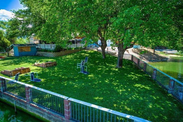 3848 Mariposa Drive, Clearlake CA: https://media.crmls.org/mediaz/9c996833-a3e6-47ee-a0c9-5af2626efbf0.jpg