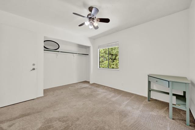 2010 Palsero Ave, Escondido CA: https://media.crmls.org/mediaz/9c9a2dd1-bd38-4ae2-95cf-0a37603f17ee.jpg