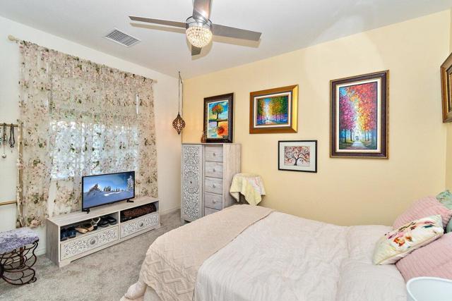 Image 19 of 47 For 85829 Burano Place