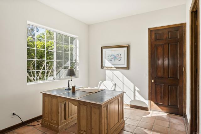 Detail Gallery Image 23 of 54 For 28889 Anderson Ct, Escondido,  CA 92026 - 4 Beds | 4 Baths