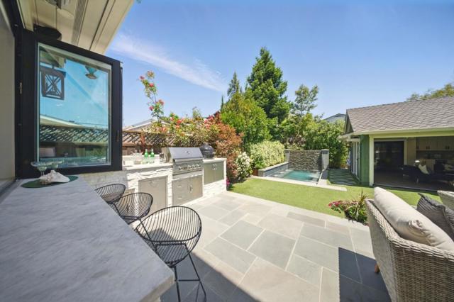 852 Paloma Avenue, Burlingame CA: https://media.crmls.org/mediaz/9c9c7da5-5143-4c7e-a072-29374d85904d.jpg