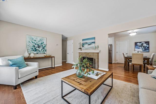36560 Lakewood Dr, Newark CA: https://media.crmls.org/mediaz/9c9d8eab-9584-4846-8a63-78869f43cc1c.jpg