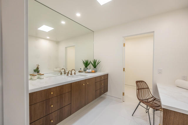 76670 Lark Lane, Indian Wells CA: https://media.crmls.org/mediaz/9c9e3c1c-05a2-4b70-a47a-9d050586898b.jpg