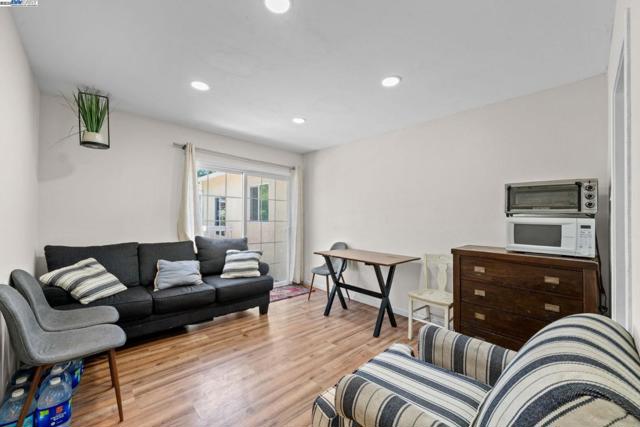 16829 Daryl Avenue, San Lorenzo CA: https://media.crmls.org/mediaz/9c9e704b-ce45-411d-8f04-5721f3acc6ed.jpg